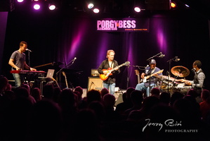 Lee Ritenour with his Band at Porgy & Bess, Vienna