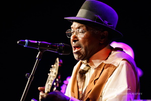 Elmore James Jr. with Mojo Blues Band at Theater Akzent